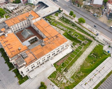 Реставрират Форумите Юг и Изток с пари от проекта 