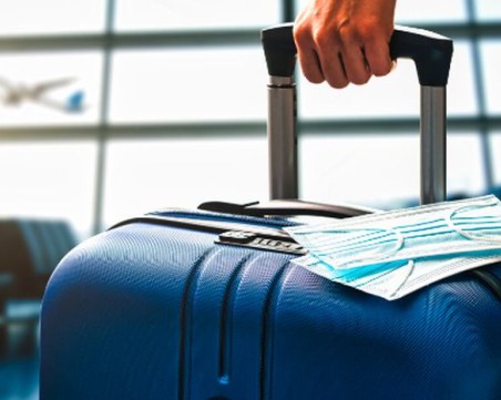 Руснаците, пътуващи за ЕС, ще попълват въпросник за войната в Украйна