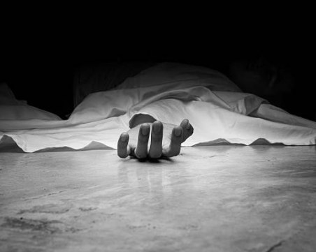 Тройно убийство в Истанбул, мъж застреля жена си и двете си дъщери