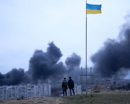 Камерън и Сикорски: Ако не подкрепяме Украйна, това ще промени света такъв, какъвто го познаваме