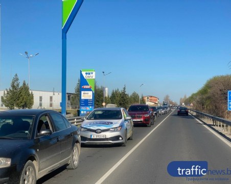 Катастрофа с три коли на Околовръстното на Пловдив