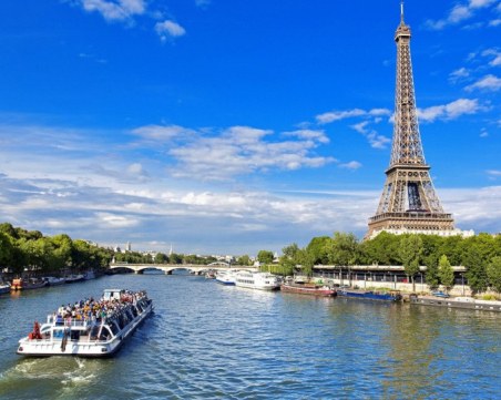 Париж става столица на дамската мода в понеделник