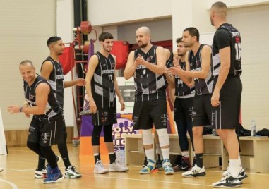 Баскетболистите на Локомотив Пловдив приключиха участието си в турнира за
