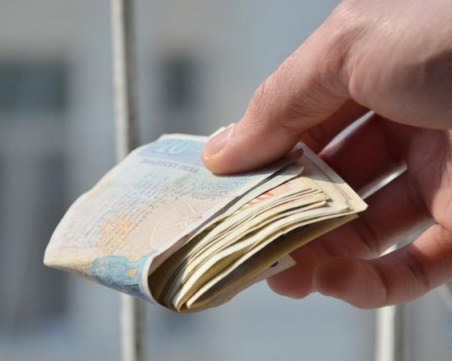 Бум на телефонни измами в Пазарджик