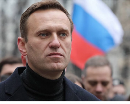 Навални е починал малко преди да бъде освободен, съобщиха негови приближени