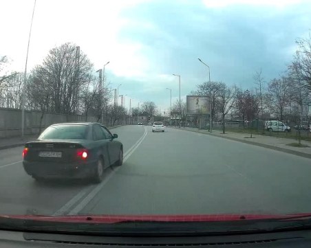 Шофьор засне нарушител на пътя в Пловдив и си навлече гнева на мнозина