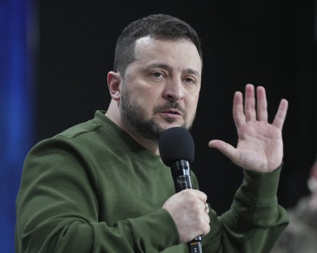 След десет години окупация: Зеленски призовава за 