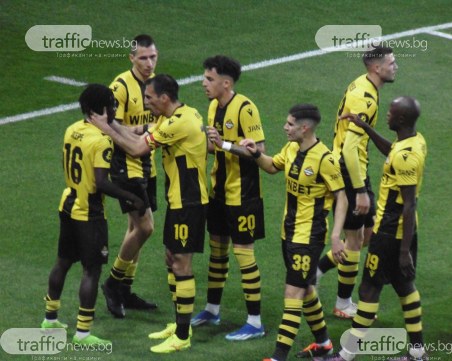 Ботев се справи със Спартак Варна и е първият полуфиналист за Купата