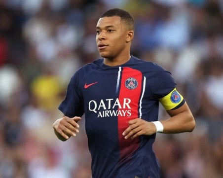 Мбапе на среща с Макрон и емира на Катар