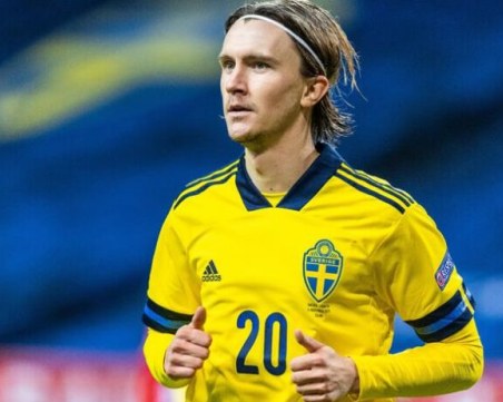 Поставиха на командно дишане шведски национал, играл в Арсенал
