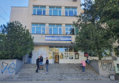 Професията на учителя в България е със спорен рейтинг и