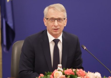 Премиерът Николай Денков коментира че ПП ДБ не иска избори но