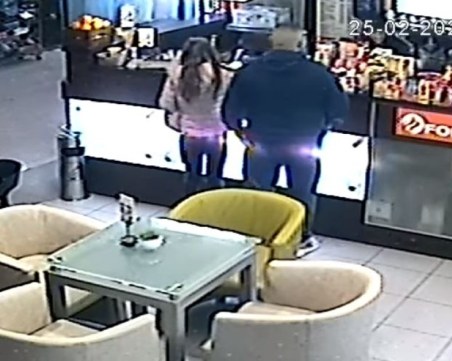 Нагла кражба в заведение в Пловдив