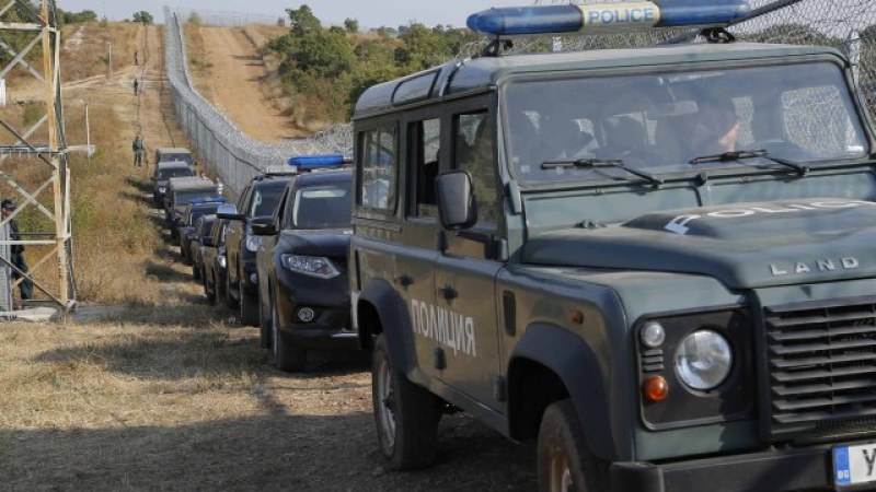 Бум на желаещите за граничари, доставят 360 нови автомобила за охрана на границата