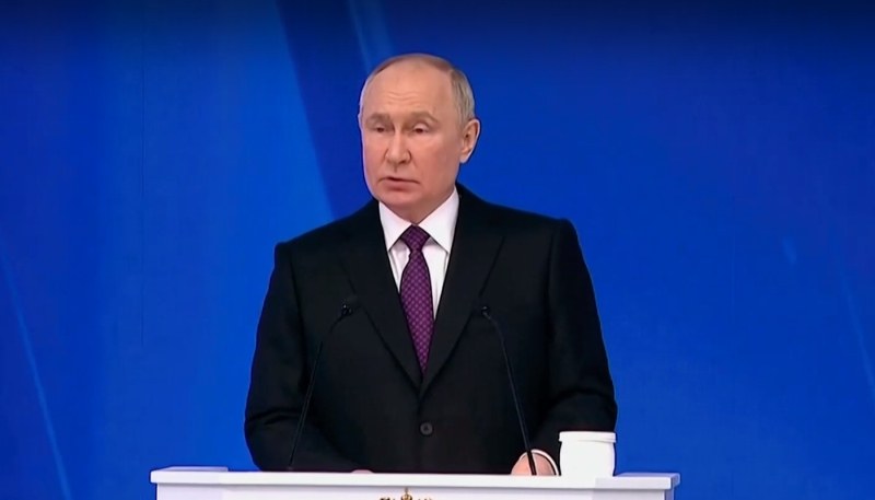 Путин пред руския парламент: Западът се стреми да отслаби страната ни отвътре