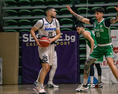 Академик стартира същинската битка за плейофите с домакинство на Левски