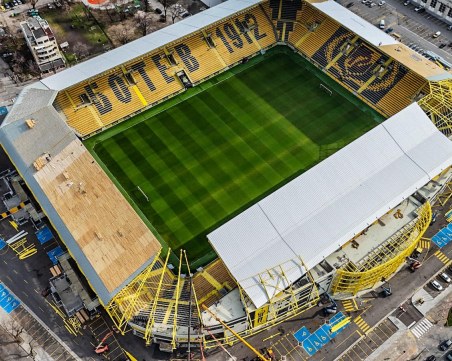 Ботев пусна билетите за мача с Лудогорец