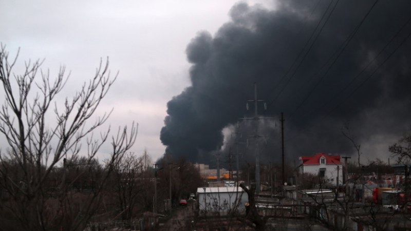 4-има загинали и още 11 в неизвестност след руски удари в Одеса