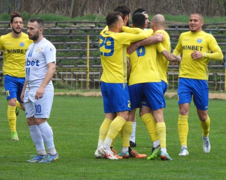 Марица с важна победа в битката за оцеляване във Втора лига