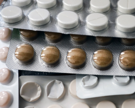 Министър Хинков: Евтини лекарства трайно изчезват от българския пазар