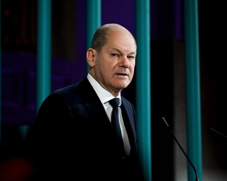 Олаф Шолц: Разследва се 