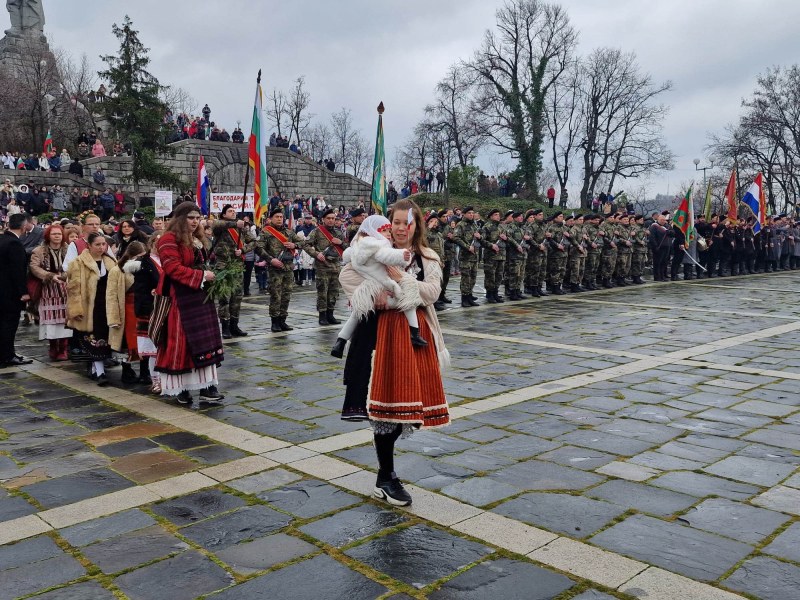 Голям празник е: Отбелязваме 146-годишнината от Освобождението на България