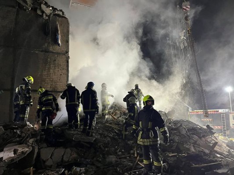 Жертвите на руската атака с дрон по Одеса вече са 12