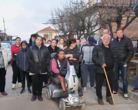 Бивш борец тормози цяло село край Петрич, местните се страхуват да ходят сами по улиците