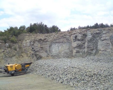 РИОСВ даде зелена светлина за кариерата край Момино село