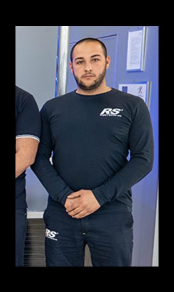 Днес при нелеп инцедент съдбата ми отне първородния син. Тончо,