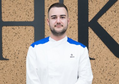 Младият готвач от Айтос Иван е третият участник от отбора