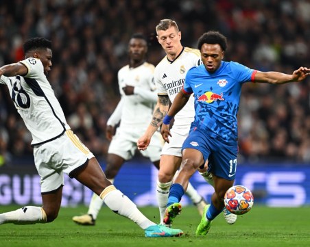 Реал Мадрид се измъчи, но продължава напред, Сити с нова бърза победа