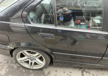 Водач на лек автомобил БМВ в Пловдив завари возилото си