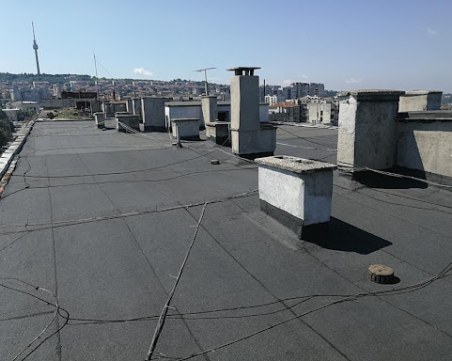 Фирма домоуправител осъди собственик на жилище, който не дал пари за ремонт на покрива