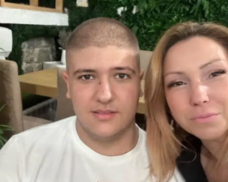 Кукерите от Коматево гонят злото от Коце, който се бори с коварен вид рак