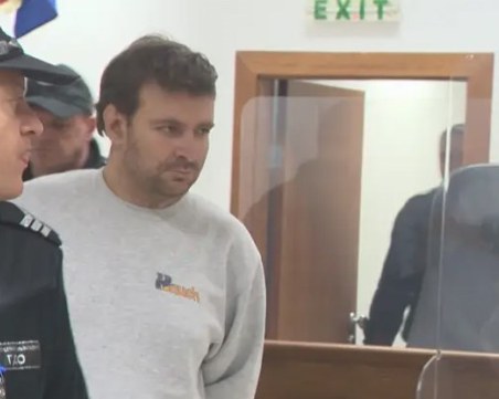 Адвокатът на Червения пират: Възможно е някой да му е повлиял