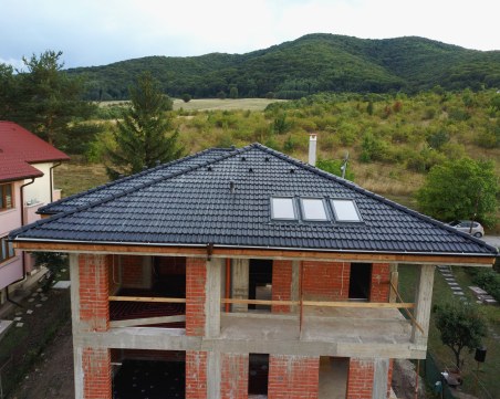 Клиент и строител измамиха имотна агенция в Пловдив, за да не ѝ платят комисионна