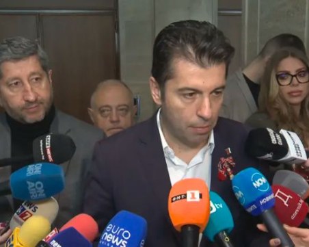 Петков към Борисов: Да се удържа с епитетите, ако иска да преговаря да дойде на срещата