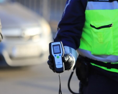 37 пияни и 11 дрогирани са хванати зад волана за изминалото денонощие