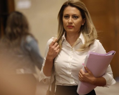 За конструктивни преговори се обяви дамската чета на ГЕРБ