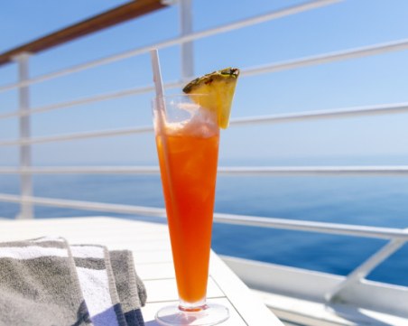 Какво се случва на нудистките круизи?