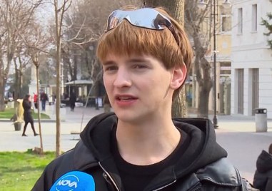 Тийнейджъри нападнаха известен украински музикант Става въпрос за Кирил Роховец