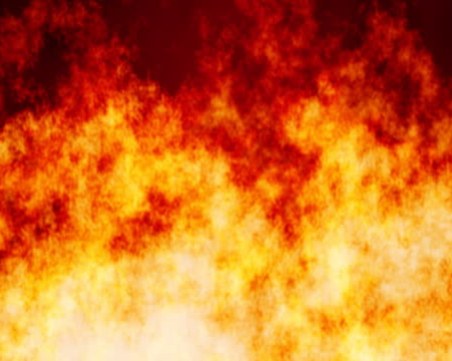 Пожар изпепели къща на психично болна жена в Бургас