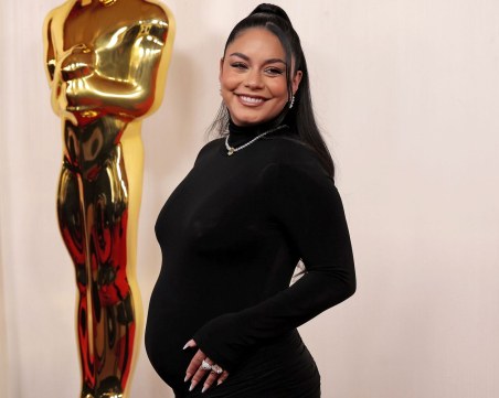 Ванеса Хъджънс очаква първото си дете, показа коремче на наградите „Оскар