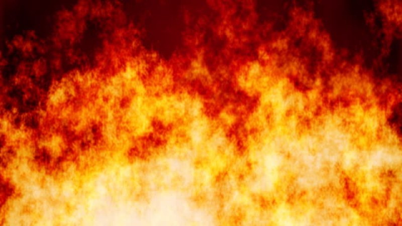 Пожар изпепели къща на психично болна жена в Бургас