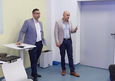 Прокурори съдии и съдебни служители от Окръжен съд – Пловдив