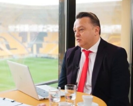 Градев от Колежа: Трябва да си кажем нещата директно