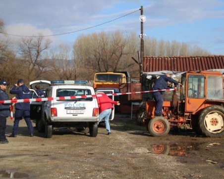 Мними полицаи с бухалки пребиха жестоко семейство край Благоевград