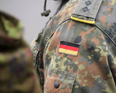 Повече от половината германци подкрепят връщането на задължителната казарма