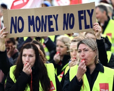 Продължава стачката на 